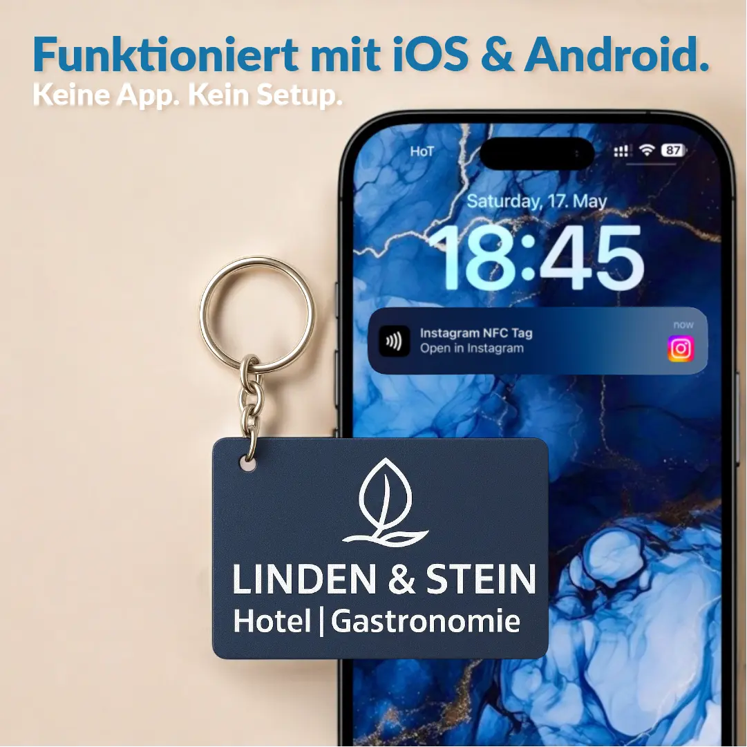 Smartphone zeigt NFC-Benachrichtigung beim Scannen eines Keynects, das automatisch einen Link öffnet.