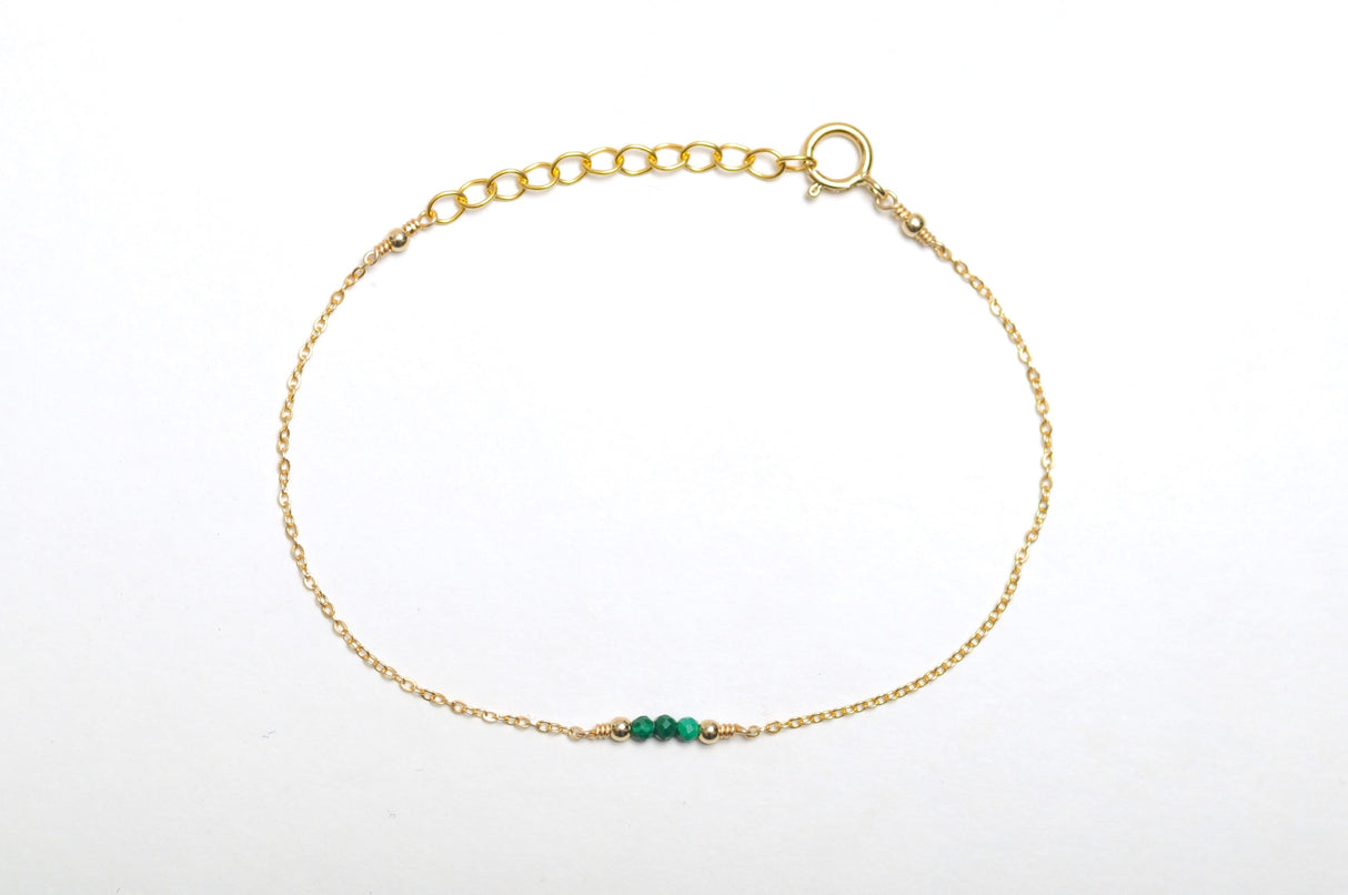 Feine Armkette Malachit | Edelsteine & 14K Solidvergoldung Schmuck Necklessary oesterreich handgemachte geschenke in wien