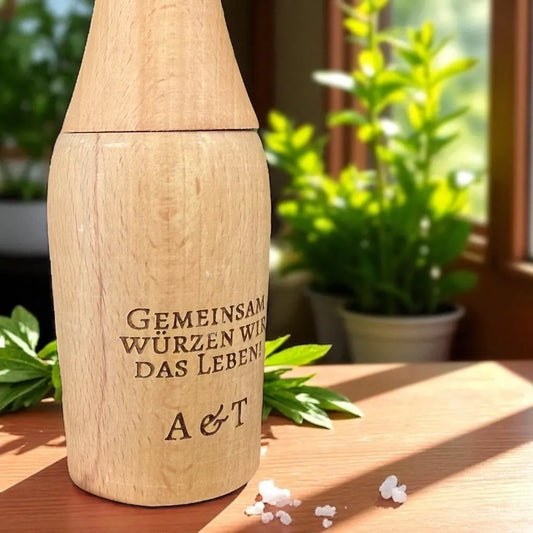 Salz- und Pfeffermühlen-Set aus Birkenholz mit Keramikmahlwerk und Wunschgravur, 19 cm hoch