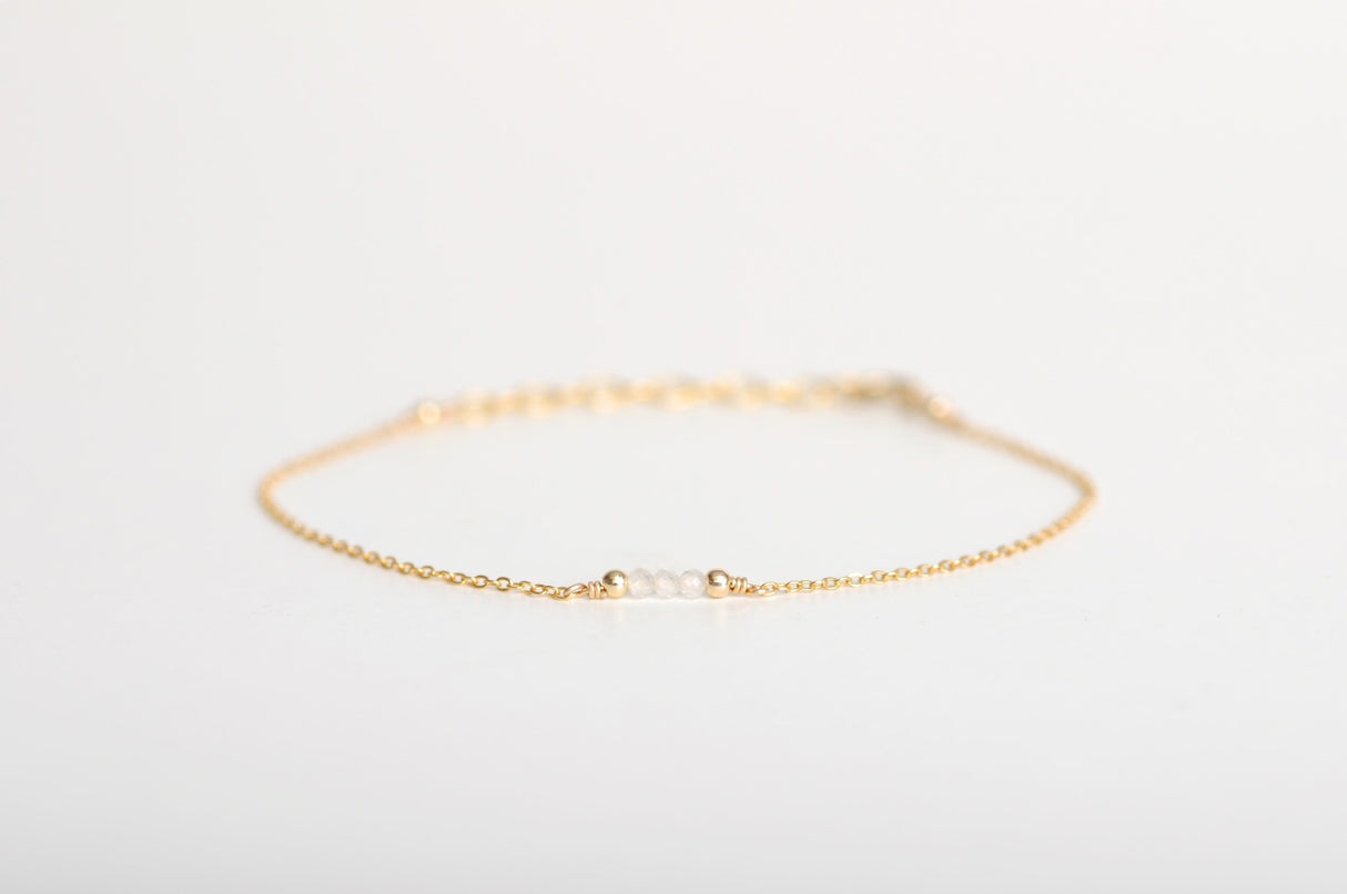 Feine Armkette Zirkon | Edelsteine & 14K Solidvergoldung Schmuck Necklessary oesterreich handgemachte geschenke in wien