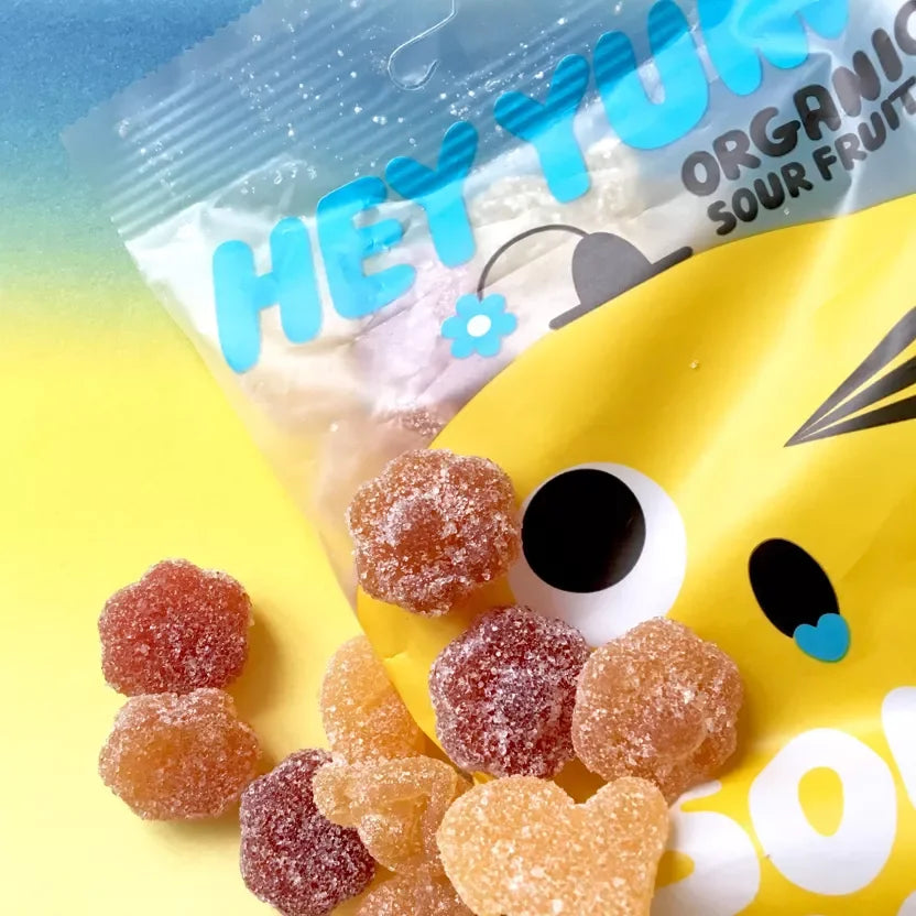HEY YUM! Sour Flower Fruchtgummis, bunte saure Bio-Blumen- und Kaninchenformen mit Zucker bestreut
