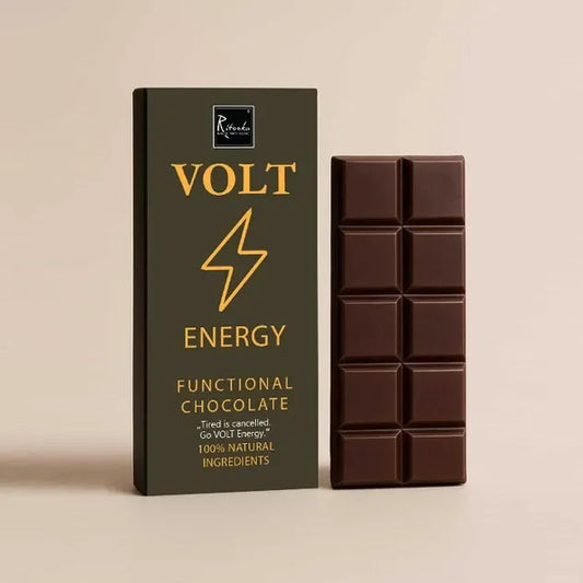 Dunkle, rechteckige Ritonka Zartbitterschokoladentafel mit feinen Chilifäden und einem Glanz von Kakaobutter.