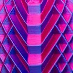 Muster: Filament mit Farbverlauf von Pink zu Violett
