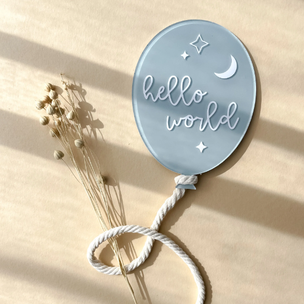 Personalisierte Holz-Dekoration von TheLittleJoys – liebevoll handgefertigtes Andenken für besondere Momente.