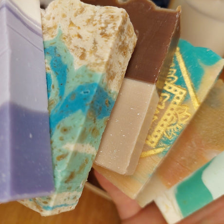 Handgemachte Naturseifen von Waldherr Kosmetik aus Eisenstadt, hergestellt mit natürlichen Zutaten und traditionellen Methoden.