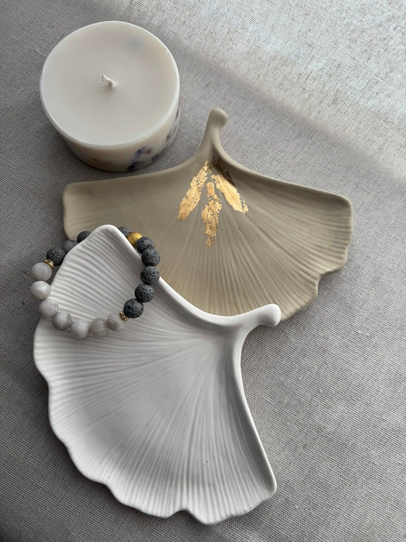 Handgefertigte Schale aus Reliefmasse von Anna’s Kreativecke – dekorativ, elegant und individuell in Wien