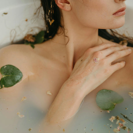 Handgemachte Naturkosmetik und Aromapflege aus Österreich – bio, sanft & duftend_Dreizack Wien