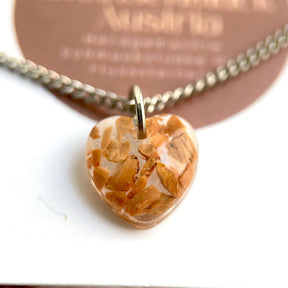 Lola | Handgemachte Naturstein Halsketten Schmuck Steinschmuck Austria oesterreich handgemachte geschenke in wien