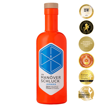 JJs Manöverschluck Jamaika – Premium-Rumspirituose mit Mandarine & Butterscotch, 500 ml Flasche im maritimen Design bei Dreizack Wien