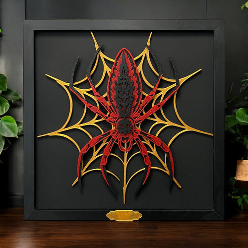 Handgefertigte Layered Art der Radnetzspinne im Holzrahmen, 3D-gedrucktes Kunstwerk von NocterraDesign. Größe 29 cm x 29 cm. Ein einzigartiges und faszinierendes Kunstwerk.
