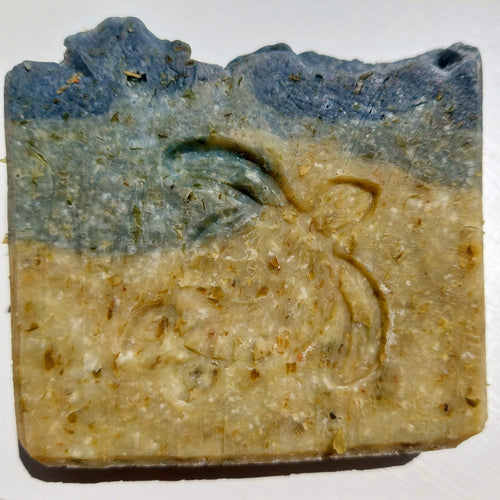BIO Meersalz Seife von Waldherr Kosmetik, handgemacht mit biologischen Inhaltsstoffen, belebend und regenerierend für die Haut, inspiriert von der Erfrischung und Pflegekraft des Meeres.