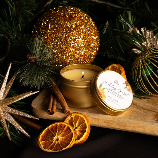 Holiday Spirit Duftkerze – handgemacht aus Raps- & Kokoswachs, Duft Orange × Zimt × Muskat, nachhaltige Winterkerze von Morii, hergestellt in Österreich