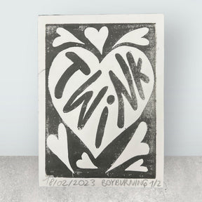 Original A4 Linoldruck von BoyBurning | Kunst in Zeichen der Toleranz LGTBQ Prints BoyBurning oesterreich handgemachte geschenke in wien