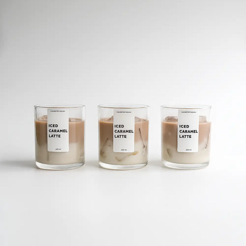 Iced Caramel Latte Candle von Candle Me Crazy – handgemachte Duftkerze mit Kaffee- & Karamell-Duft, 220 ml