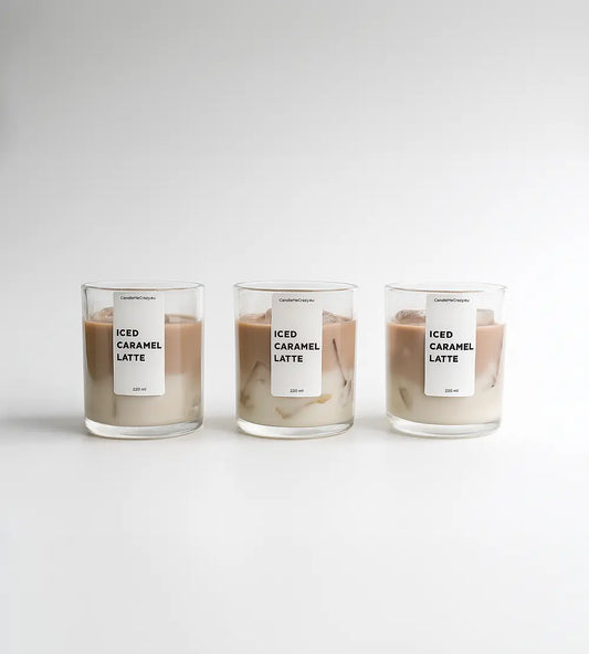 Iced Caramel Latte Candle von Candle Me Crazy – handgemachte Duftkerze mit Kaffee- & Karamell-Duft, 220 ml