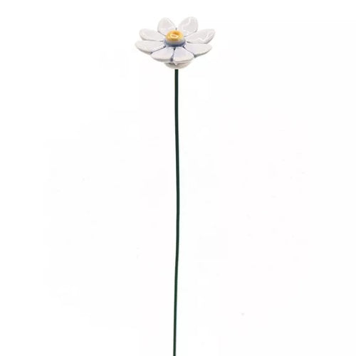 Keramik Gänseblümchen hellblau klein in Wien – handgemachte wetterfeste Keramikblume auf Metallstiel, Department-M