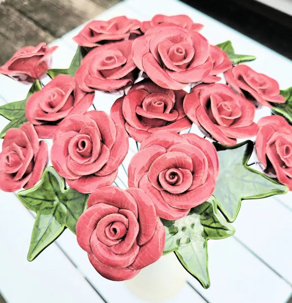 Keramik Rose hellrosa in wien – handgemachte Gartenrose aus Keramik, wetterfest, 39 cm