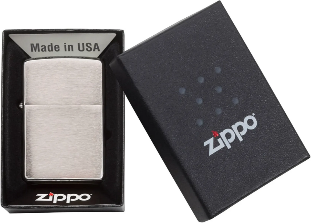 Zippo Sturmfeuerzeug mit Wunschgravur | Satin Silber inkl. Original Zippo Verpackung