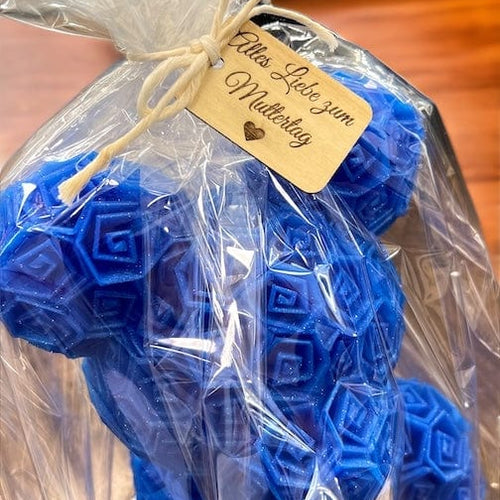 Bär umhüllt von Rosen | Gemacht für die Ewigkeit Home Decor Dreizack | 3D Druck oesterreich handgemachte geschenke in wien