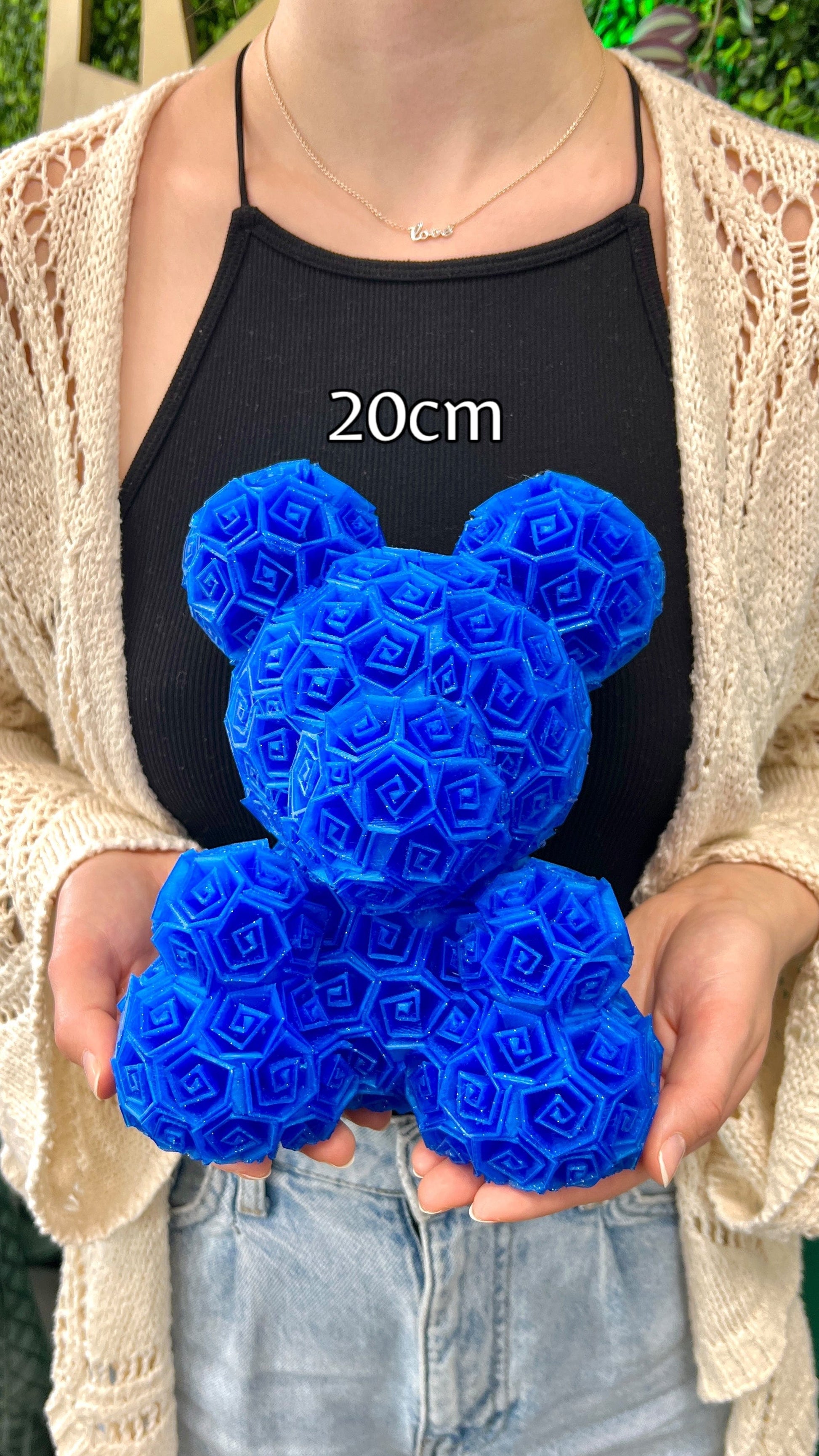 Bär umhüllt von Rosen | Gemacht für die Ewigkeit Home Decor Dreizack | 3D Druck oesterreich handgemachte geschenke in wien