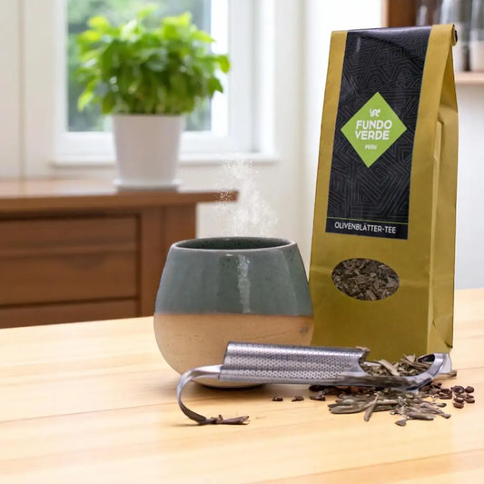 Olivenblätter Tee aus dem Yauca Tal – 100 % natürliche Olivenblätter, reich an Antioxidantien und Oleuropein, koffeinfrei, 150 g, nachhaltig produziert auf der Familienplantage Matos in Peru.


