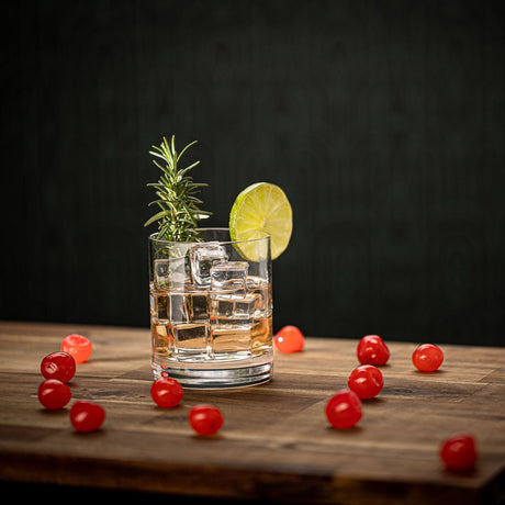 Ashburner’s Premium Gin Kirsche, fruchtiger Gin-Likör aus österreichischem Anbau, dreifach destilliert und ohne künstliche Farbstoffe, erhältlich in 100ml & 500ml.