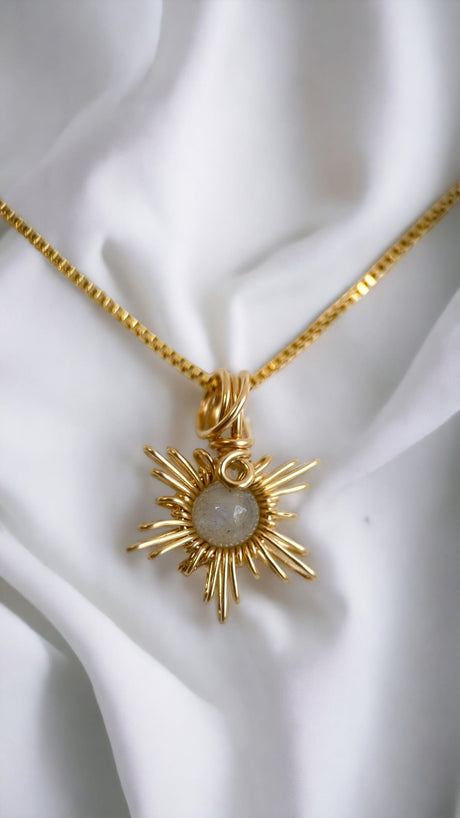 Traumsonne Labradorit | Edelsteine & 14K Solidvergoldung Schmuck Necklessary oesterreich handgemachte geschenke in wien