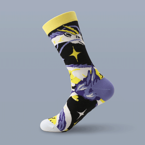 Purple Dragon Baumwollsocken – Komfortable und stilvolle Socken mit einem majestätischen lila Drachen. Größen EU 37–43 und EU 45–48 (Slim Fit) von Kabujiro. Dreizack Wien.