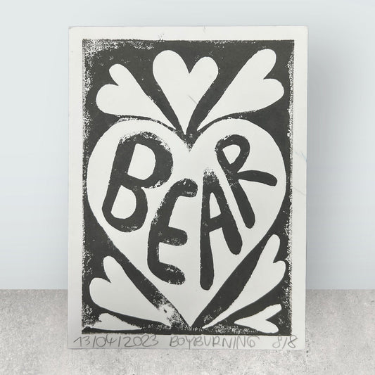 Original A4 Linoldruck von BoyBurning | Kunst in Zeichen der Toleranz LGTBQ Prints BoyBurning oesterreich handgemachte geschenke in wien