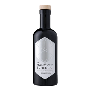 JJs Manöverschluck Expeditionsreise I – Limited Edition Rum-Bourbon-Mix, rote Flasche mit maritimem Design, 500 ml bei Dreizack Wien