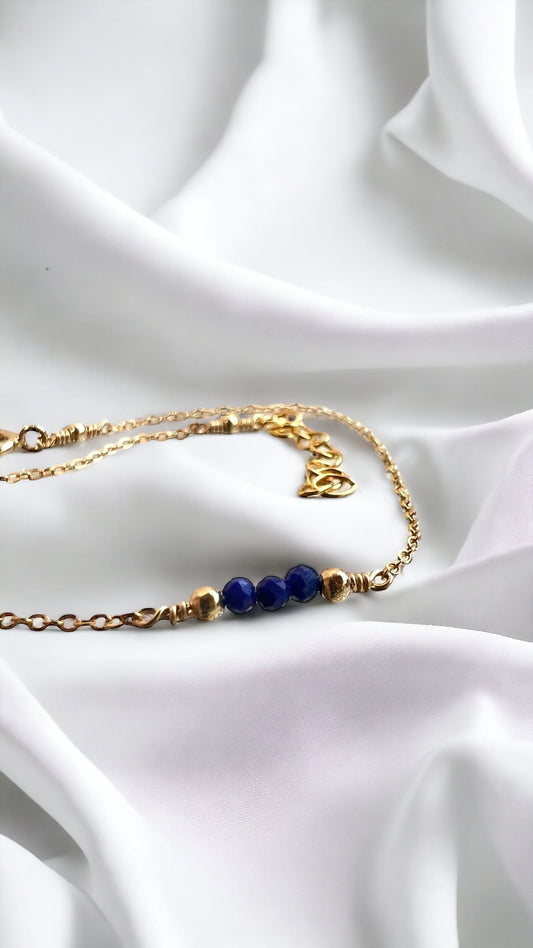 Feine Armkette Lapis Lazuli | Edelsteine & 14K Solidvergoldung Schmuck Necklessary oesterreich handgemachte geschenke in wien