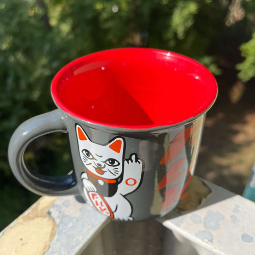 Freche Keramiktasse „F You Neko“ von Heldbergs Games mit Lucky Cat Mittelfinger-Motiv