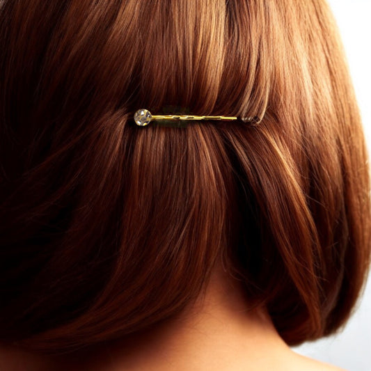 Handgemachtes Spangen-Set mit eingearbeiteten Natursteinen von Steinschmuck Austria, elegantes Design in drei Varianten mit goldenen und silbernen Akzenten, perfekt für einen natürlichen Look. Ideal als einzigartiger Haarschmuck für besondere Anlässe oder den Alltag.