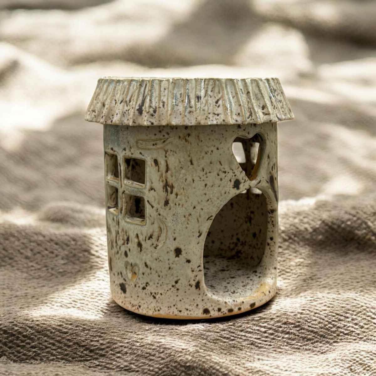 Dufthäuschen / Duftlampe für Teelichter - gesprenkelt erdige Töne | Handgefertigte Keramikkunst aus Wien