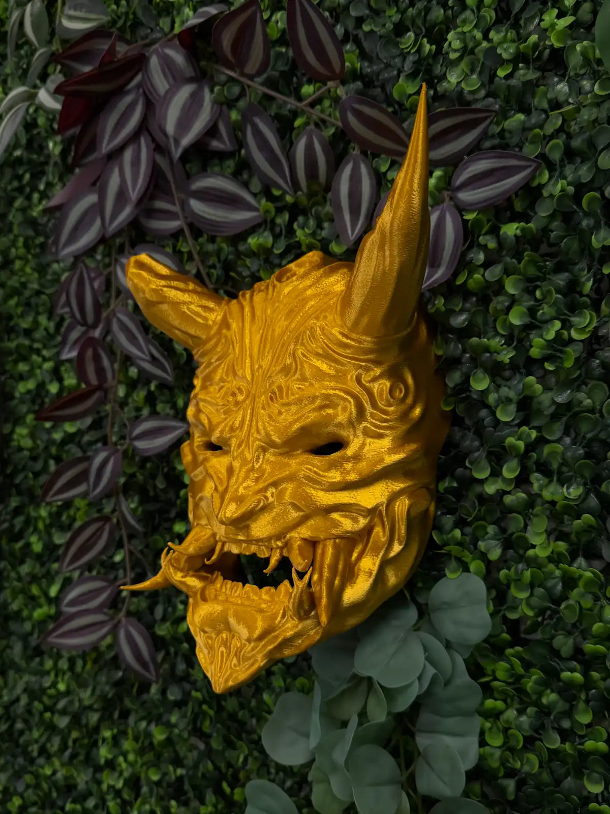 Japanische Oni Maske 3D-Druck, Farbe personalisierbar, handgefertigte Wanddeko von Dreizack Wien, dekoratives Cosplay-Accessoire, PLA, nicht tragbar.