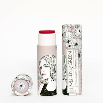 Rosy Rosalie getönter Lipbalm von Queen of Green – plastikfrei, vegan & pflegend mit zartem Rosa in Wien
