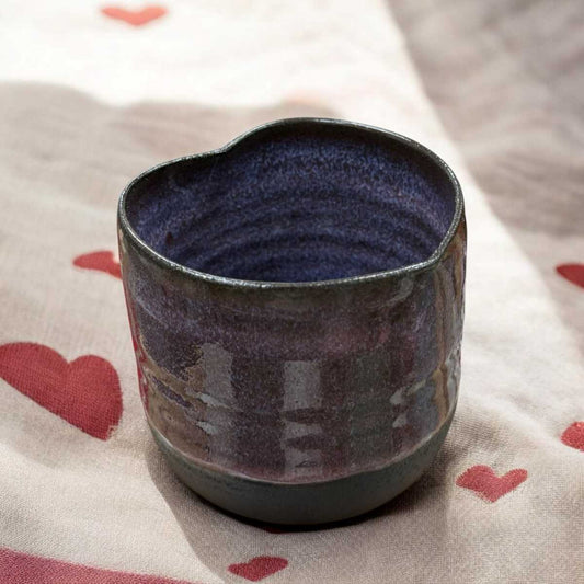 ArtStudioIzzi Herzform Tasse – handgemachtes Unikat