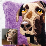 MarsoStudio Tufting Kunst: Teppiche und Wandportraits nach Wunschfoto, handgefertigt aus veganem Acryl oder Echtwolle. Individuelle Kunstwerke für Zuhause, mit Preisen ab EUR 95,-.