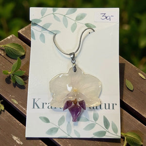 Orchideen Halskette, Blumenschmuck Wien, Kraft in Natur Schmuck