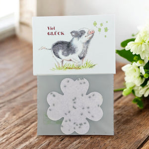 Mini Glücksbringer aus Saatpapier von Seedpap, handgeschöpft und biologisch abbaubar. Nach dem Einpflanzen wächst ZitronenMelisse. Perfekt als kleine Aufmerksamkeit oder nachhaltiges Geschenk.