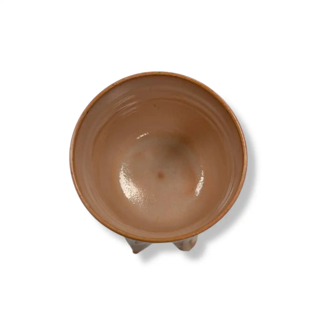 Busenbecher von Artstudio Izzi – handgefertigte Steinzeugtasse mit Busen-Design, lebensmittelechte Glasur, ca. 8 × 9 cm