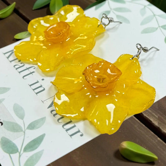 Narzissen Ohrringe | Botanischer Schmuck aus echten Blumen
