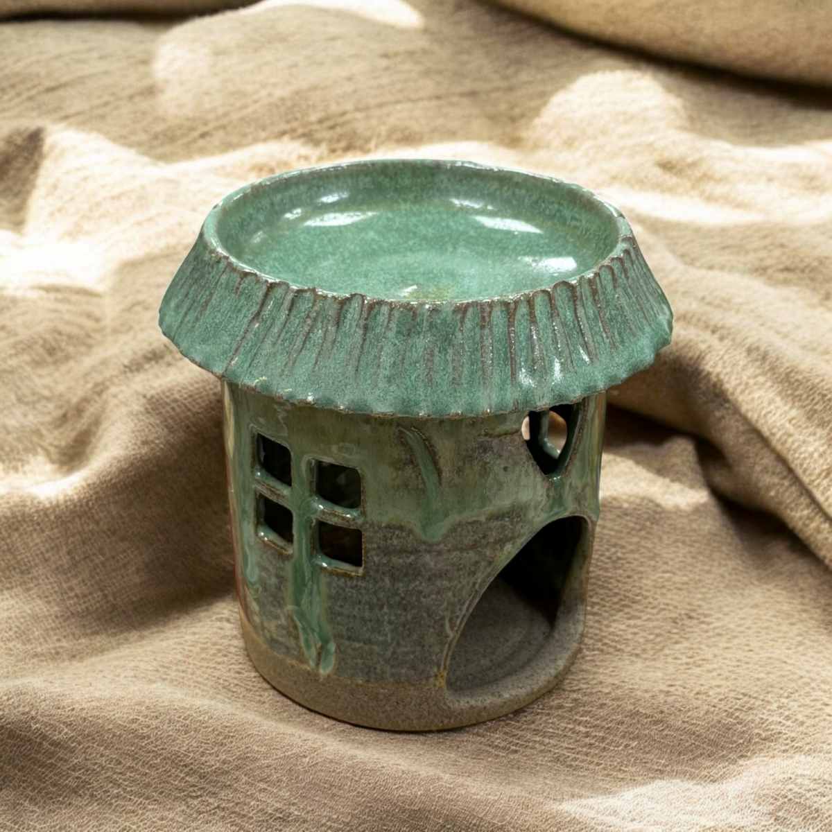 Dufthäuschen / Duftlampe für Teelichter - grün | Handgefertigte Keramikkunst aus Wien
