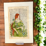 Original-Illustration von Book Fairy Art auf alter Buchseite mit Passepartout und optionalem Nussrahmen – nachhaltige Kunst aus Österreich