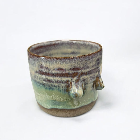 Handgefertigter Busen-Becher aus Keramik von Artstudio Izzi, einzigartiges Design, verschiedene Farben, lebensmittelecht, spülmaschinenfest