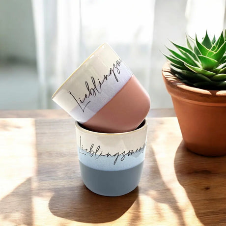 Bunter Becher von Sabrinart Design – Steinzeug mit personalisierter Lasergravur, 20cl, handmade aus dem Weinviertel