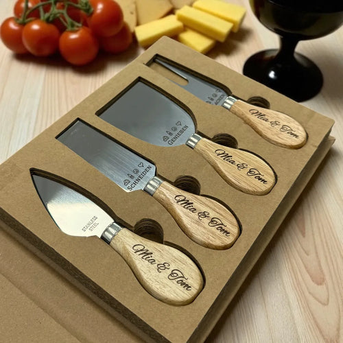 4-teiliges Käsewerkzeug-Set aus Edelstahl & Holzgriffen – personalisierbar mit Gravur, im Geschenkkarton