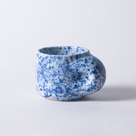 „Bubbly“ Espresso-Set aus Keramik - Blau-Weiß gesprenkelt | Handgemacht in Wien | RnD Studio