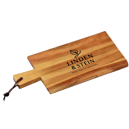 Gravierbares Schneidbrett aus Akazienholz mit Griff und Lederband – FSC-zertifiziert, 35×18 cm, personalisiert bei Dreizack Wien