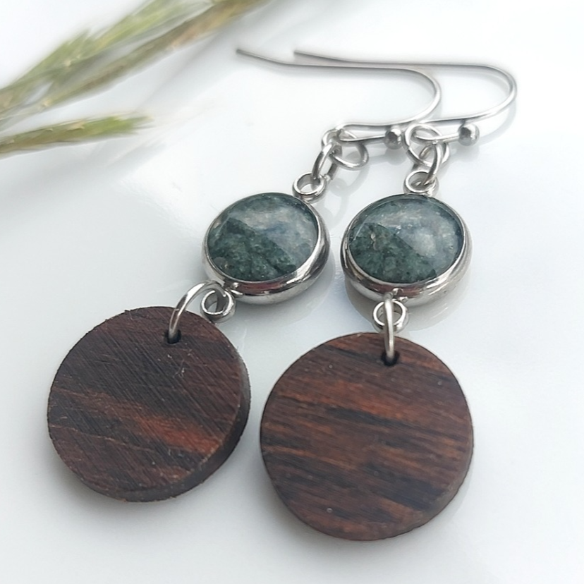 Ohrringe aus Naturstein und Holz | Einzigartiger Naturschmuck